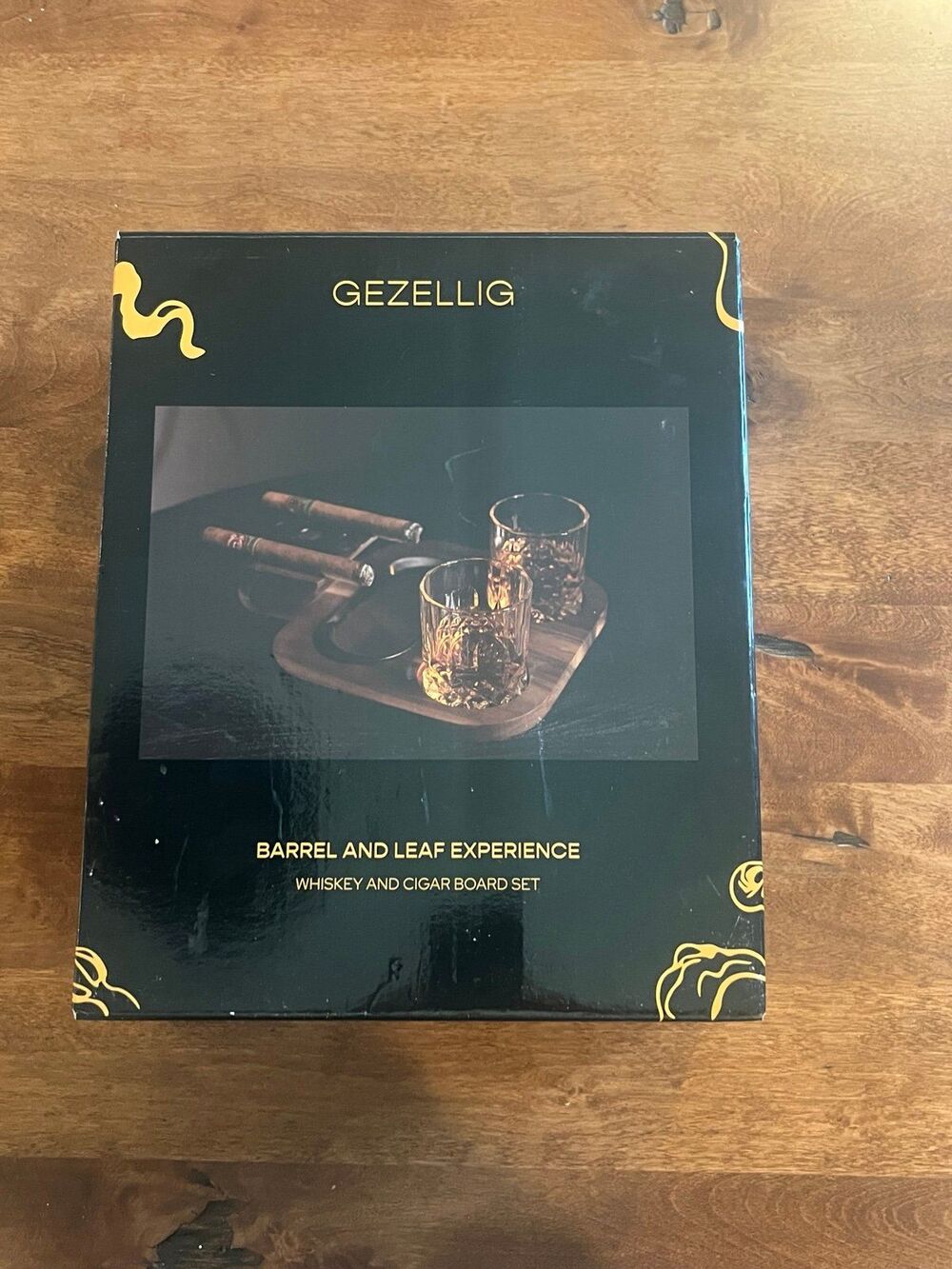 Gezellig Whiskey & Cigar Board Set NIB Walnut Glasses Ashtray Cutter
